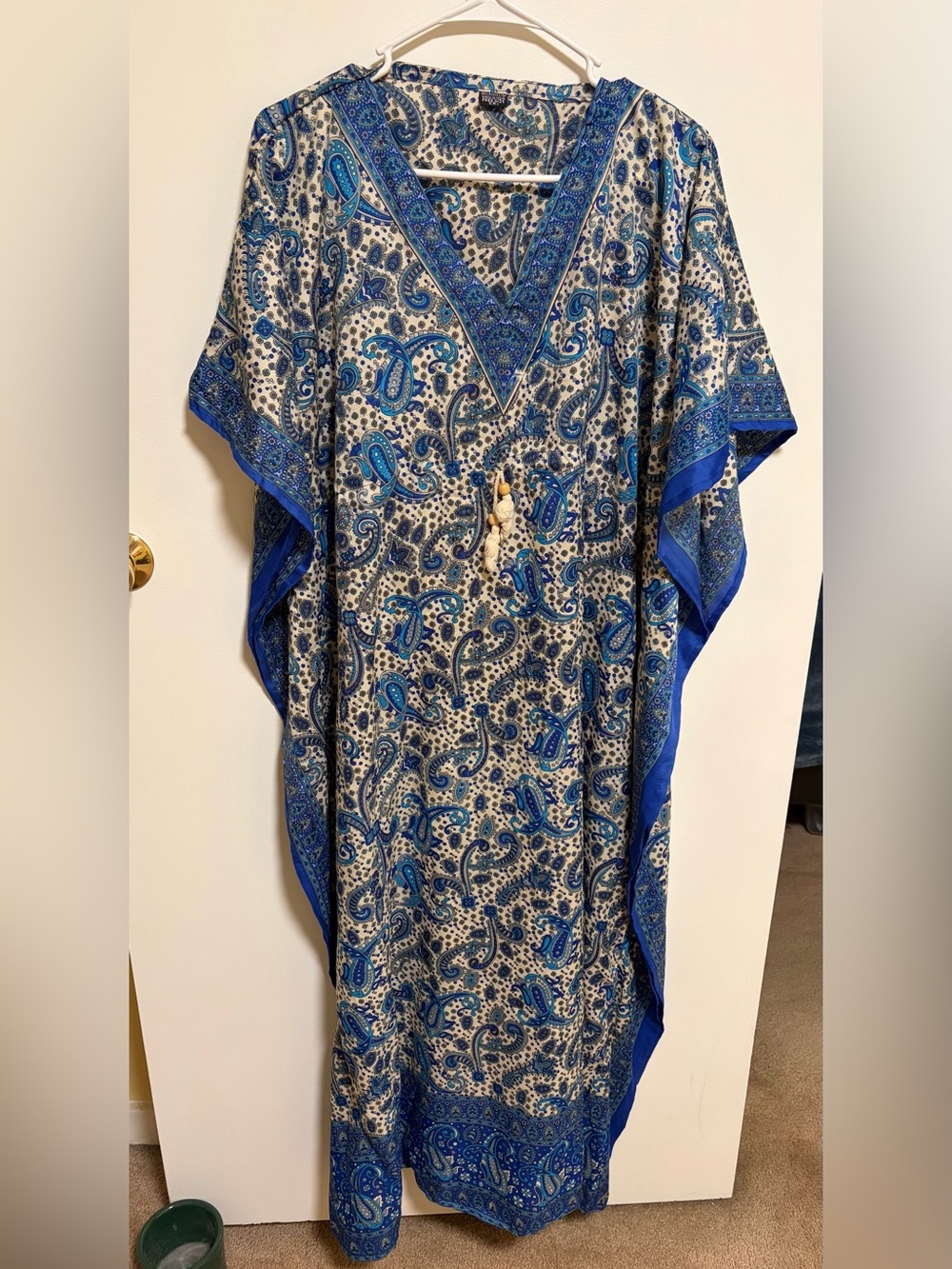 Blue Paisley V-Neck Kaftan Cover-Up – Lightweight Resort Tunic